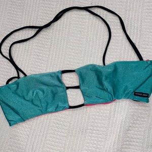 Savage Swim reversible bikini top. Size M. Teal/pink. Never worn.